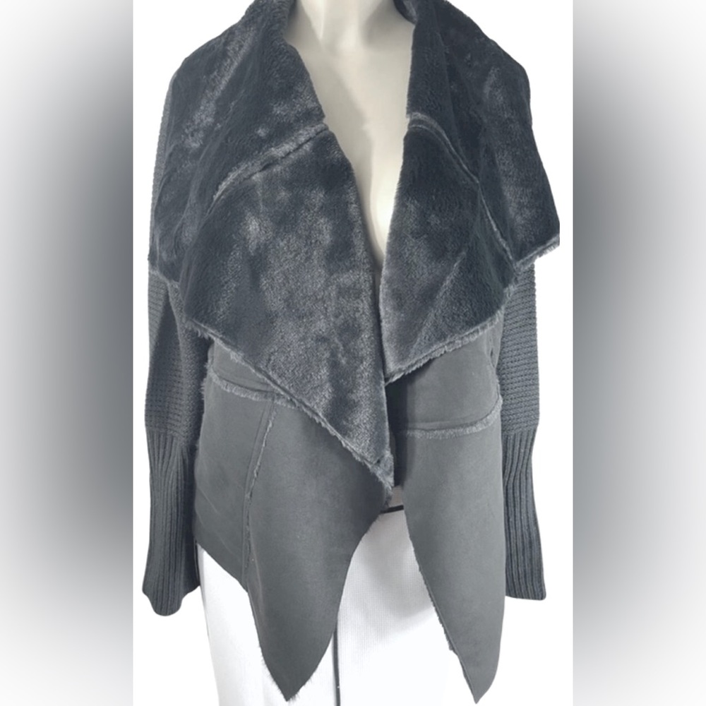 NWT Gia Waterfall Drape Faux Fur Sweater - XL
